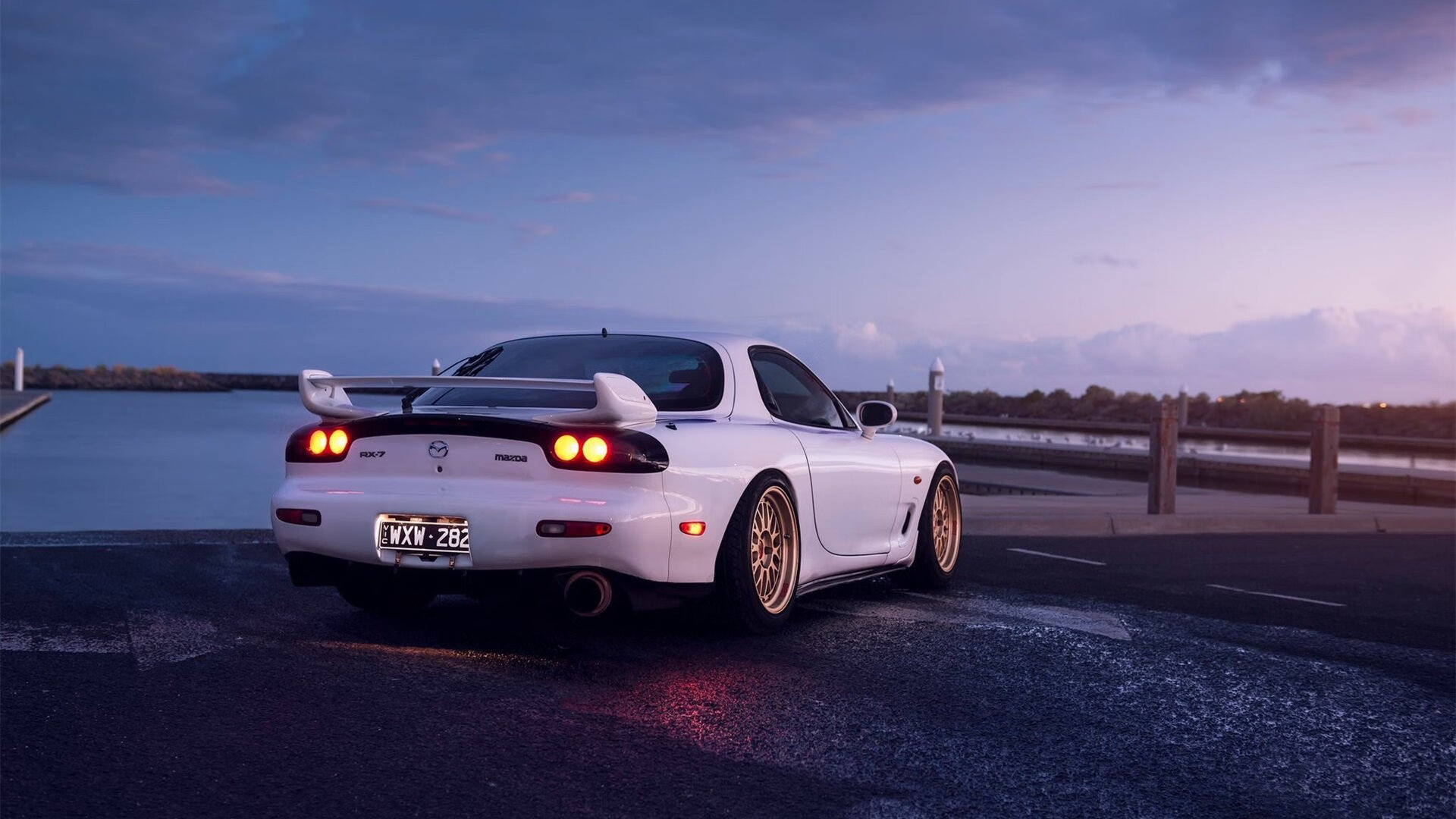 观众热情:现场气氛爆棚,掌声不断!,现场观众的热情