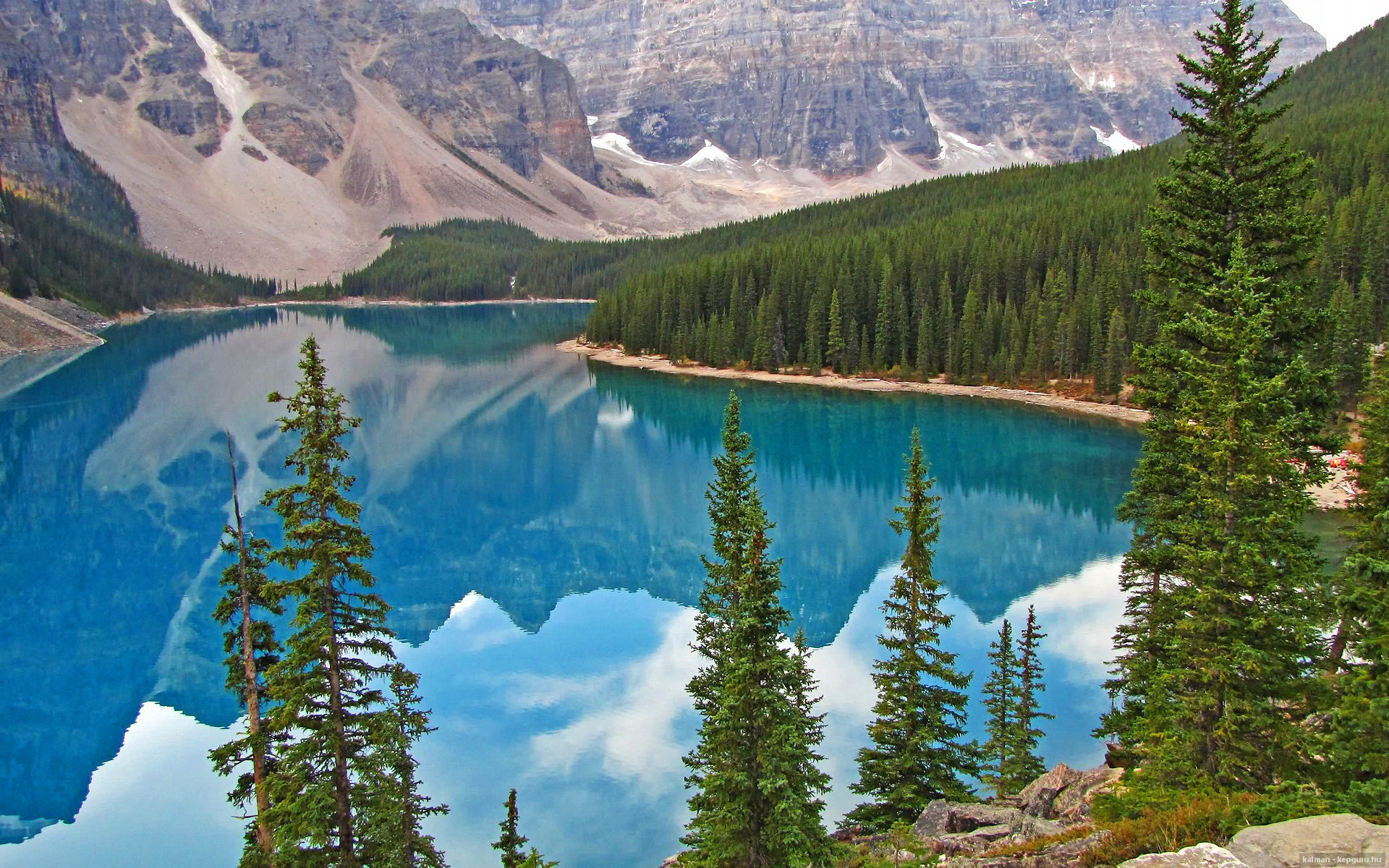 九游网页版入口-西甲赛事精彩纷呈，表现卓越的球员成为焦点，西甲的比赛